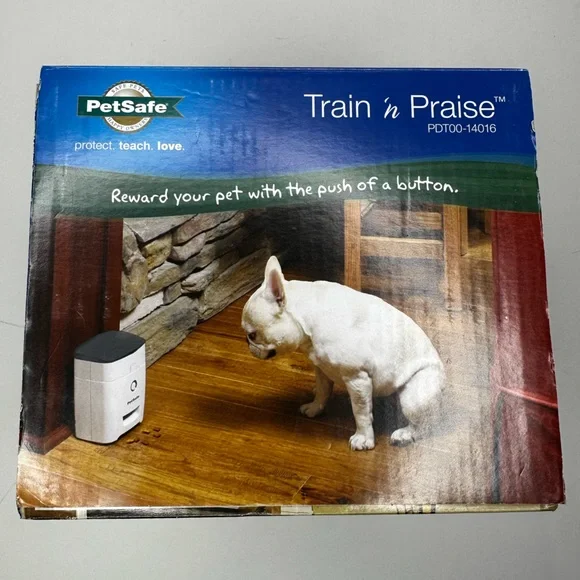 Train n’ Praise™ Treat Dispenser Petsafe dog treat dispenser